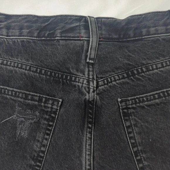 BDG Girlfriend High-Rise Denim Short, Color Washed Black Size 31 - Picture 10 of 14